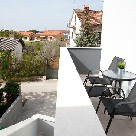 Apartment Ana Fažana エクステリア 写真
