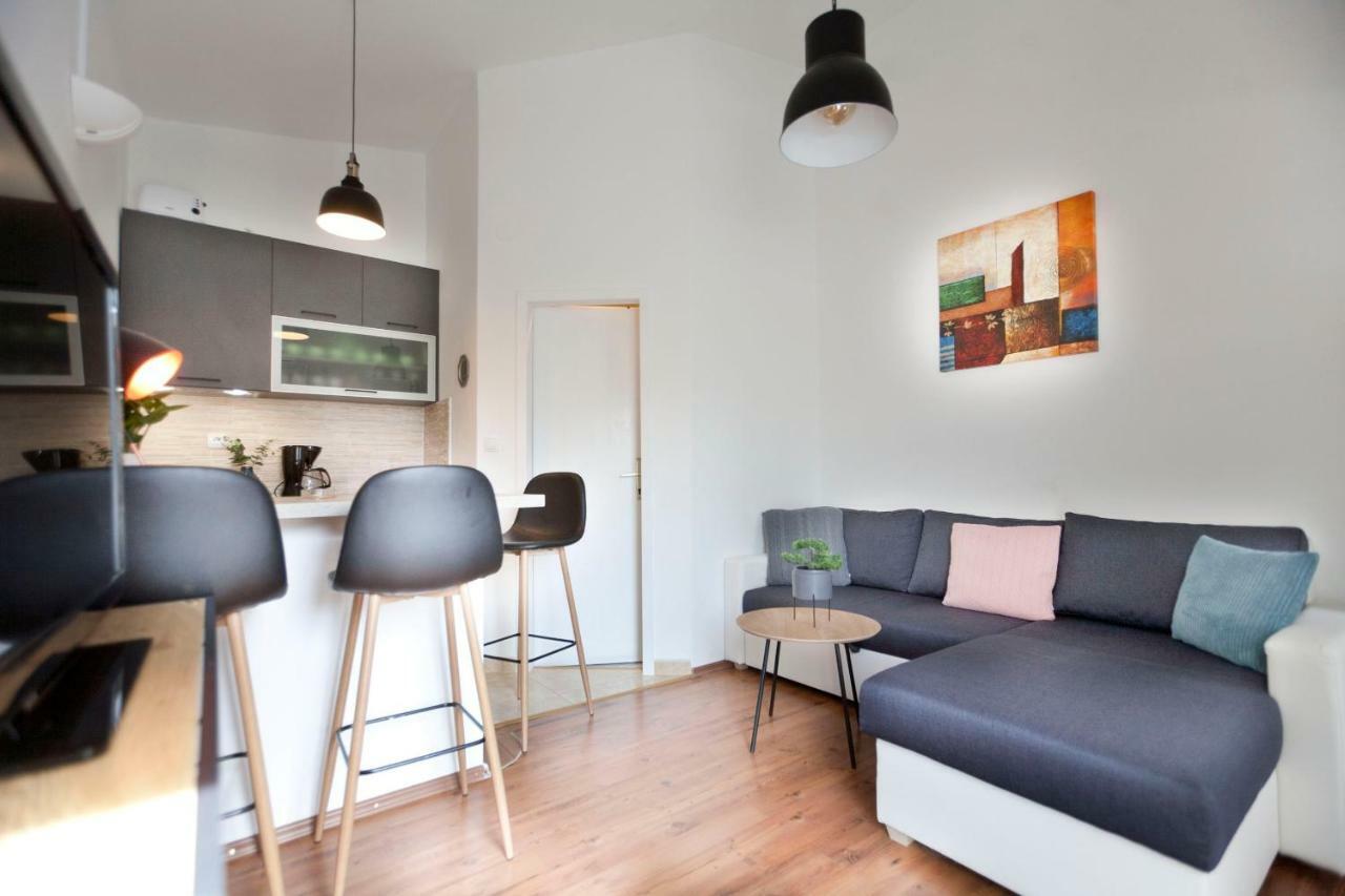 Apartment Ana Fažana エクステリア 写真
